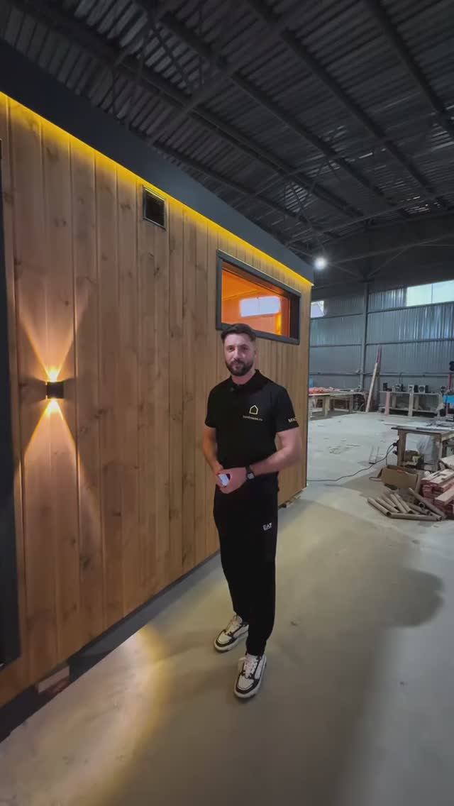 Модульный дом 8 × 3 м